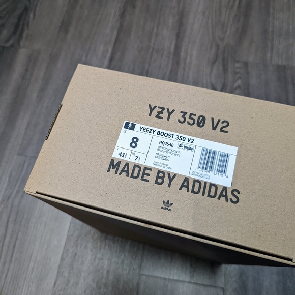 NWT Yeezy Boost 350 V2 onyx New w Tags and box adidas release date June 20 2021 - Picture 9 of 13
